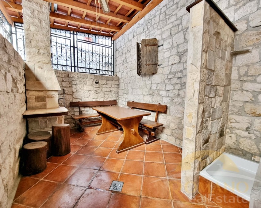Old house in Trogir | City centre | For sale