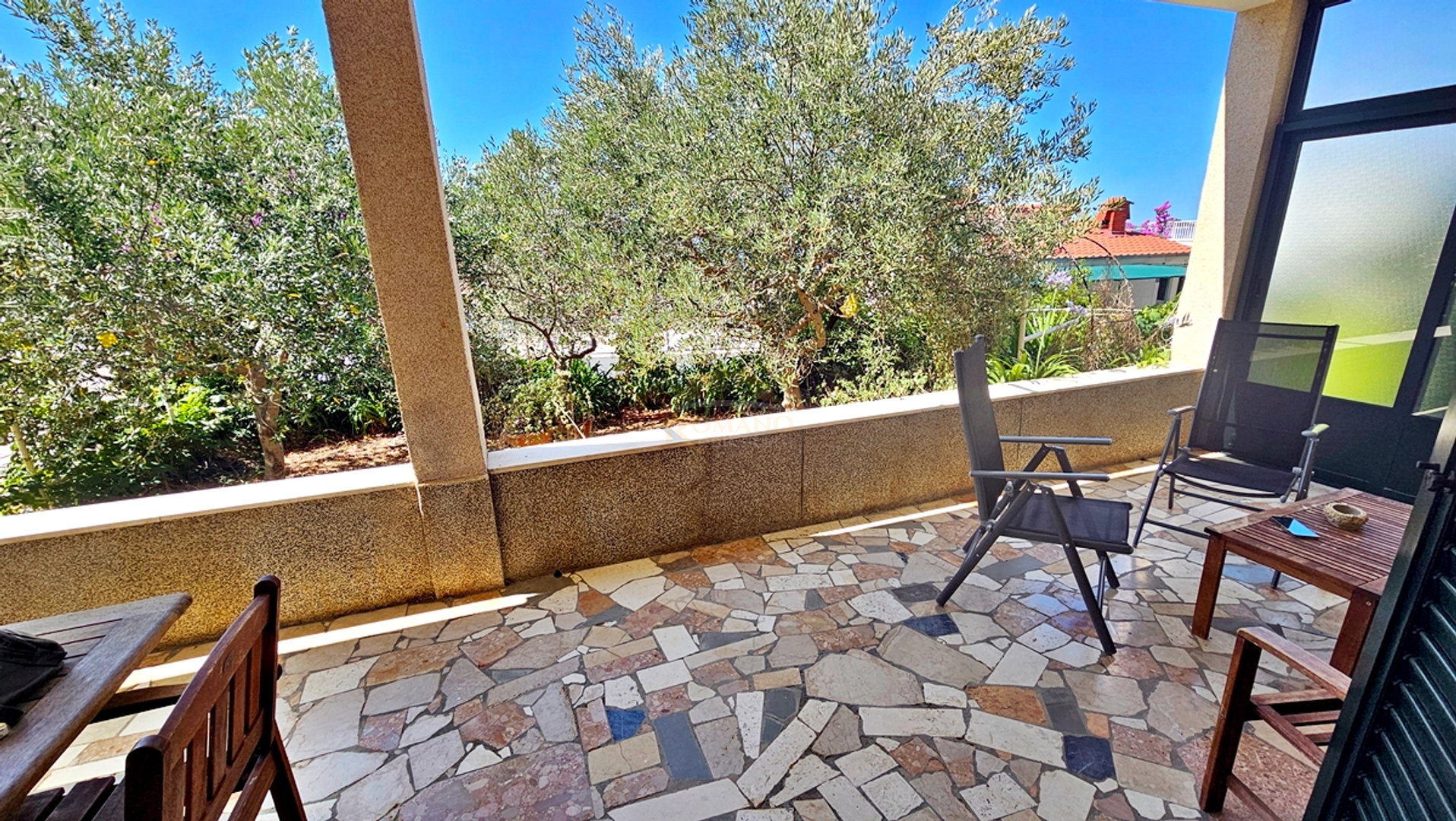 house-for-sale-okrug-donji-tom003__qELT8e6e-1200×676