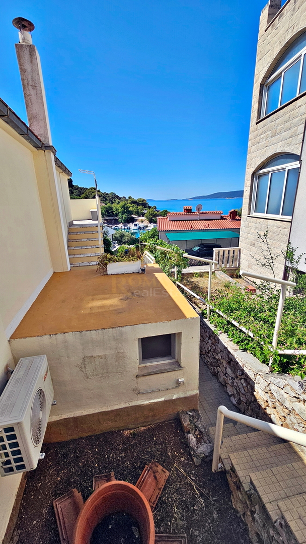 house-for-sale-okrug-donji-tom010__EHkUys8Y-1200×2131-portrait