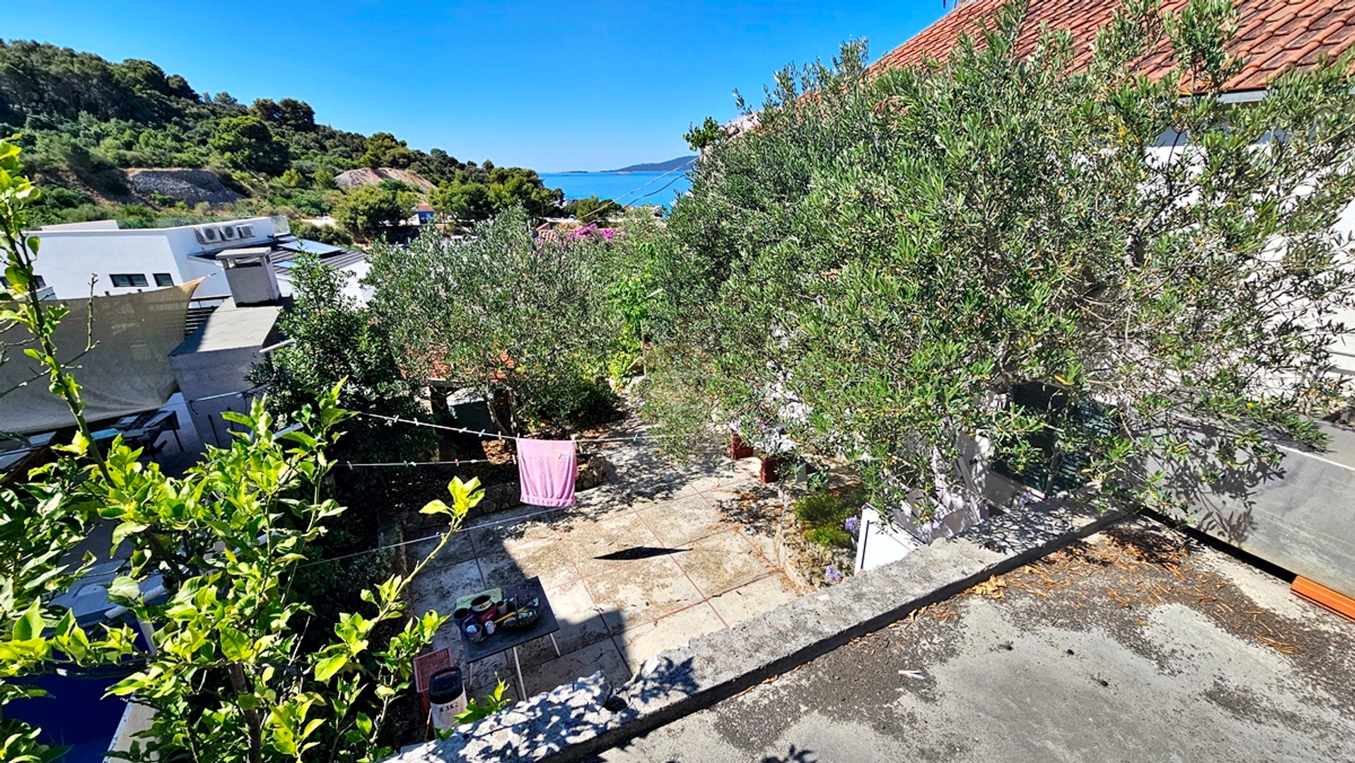 house-for-sale-okrug-donji-tom013__4ZMzz9E3-1200×676