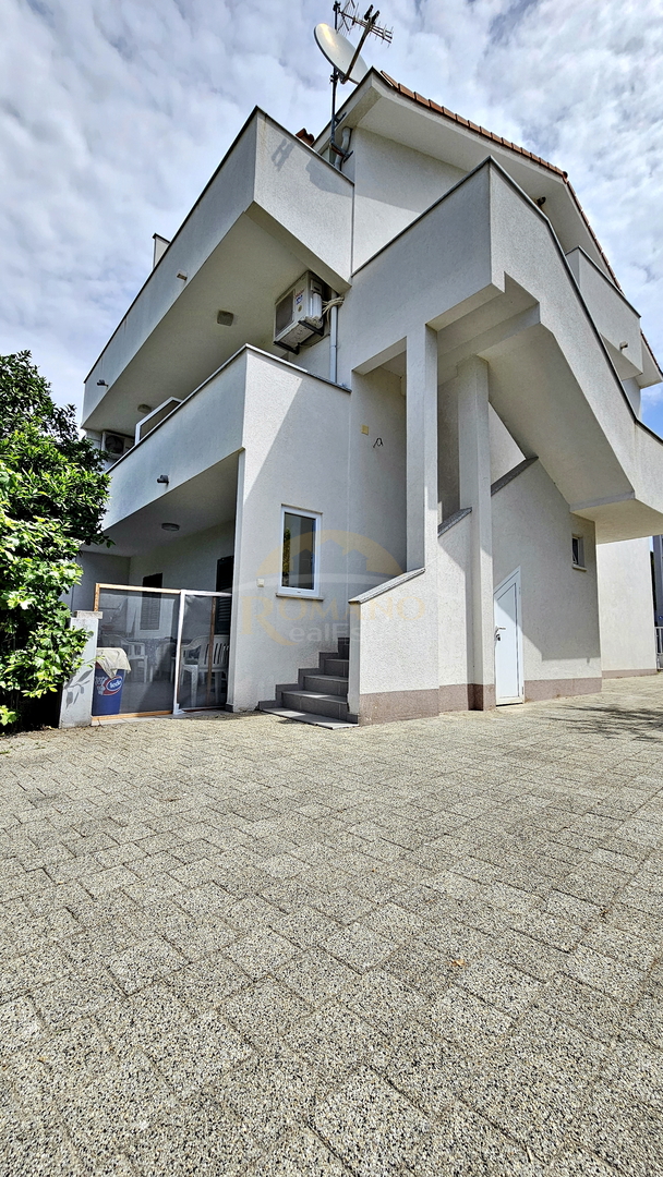 house-seget-vranjic-for-sale-jp022__lLmJrhAA-1200×2131-portrait