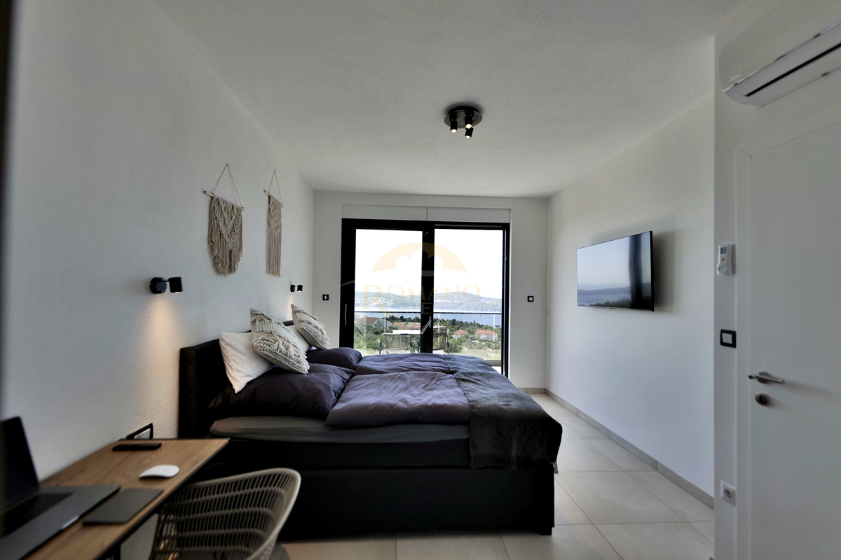 villa-for-sale-seget-gornji-mat005__vW8fJy6J-1200×800