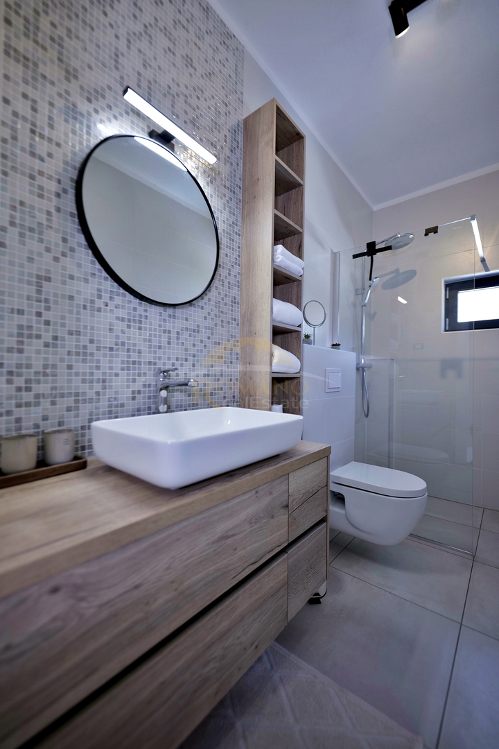 villa-for-sale-seget-gornji-mat022__8SbusDD7-1200×1800-portrait