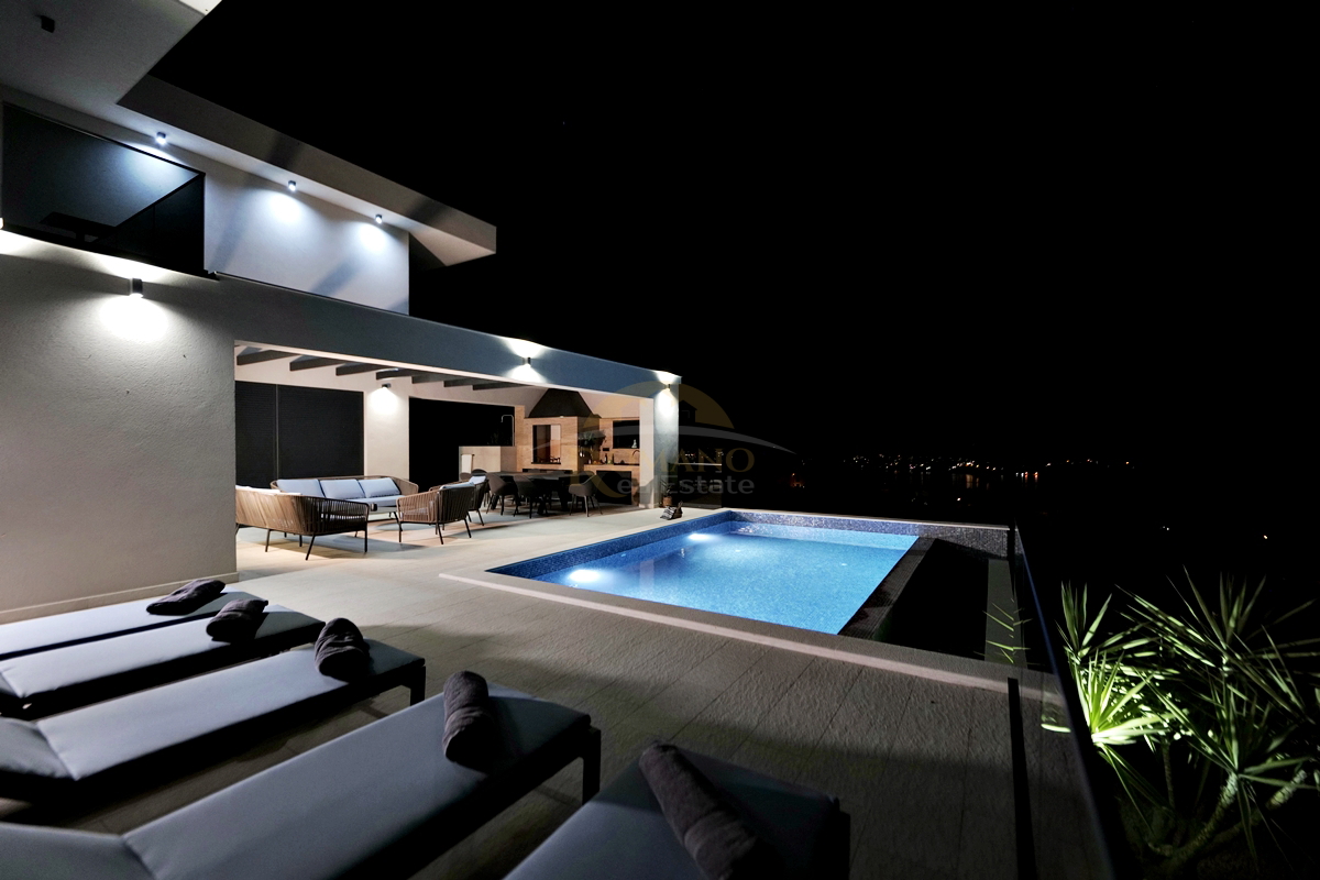 villa-for-sale-seget-gornji-mat035__aSFSugfh-1200×800