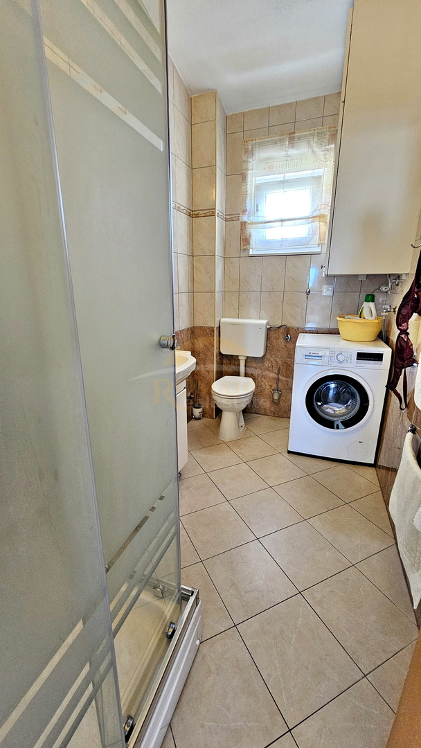 apartment-rastici-for-sale-ciovo008__6cuyGJ9B-1200×2131-portrait