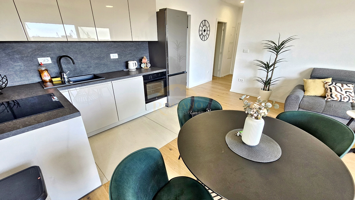 apartment-seget-mar-for-sale010__dMkJPDio-1200×676